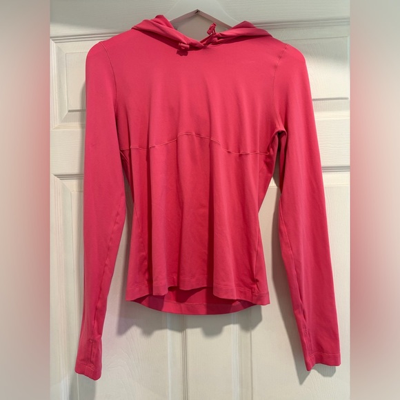 ALO Yoga Tops - Alo Yoga Alosoft Long Sleeve Hooded Runner in pink Size M